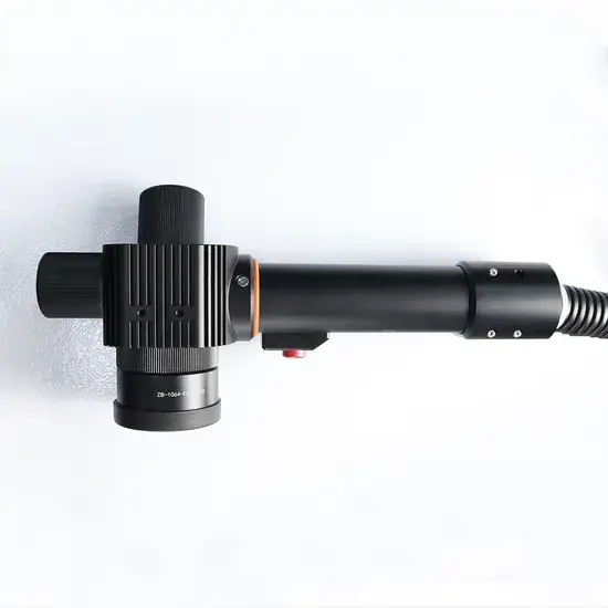 Máy làm sạch bằng laser xung 300W - Giải pháp di động hiệu quả cho việc loại bỏ gỉ sét, sơn, dầu trên vali, túi xách và gỗ