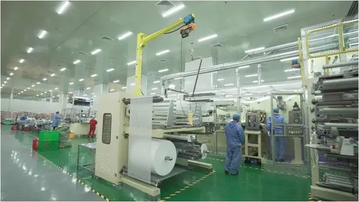 Chuyển động ổn định: Dây chuyền sản xuất tã trẻ em với hệ thống servo tốc độ đầy đủ hình ảnh 32-description