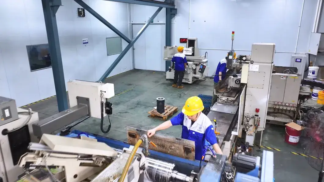 Chuyển động ổn định: Dây chuyền sản xuất tã trẻ em với hệ thống servo tốc độ đầy đủ hình ảnh 31-description