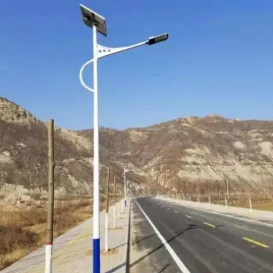 Cột đèn đường hình tròn đa giác bằng thép không gỉ mạ kẽm, có các kích thước 6m, 8m và 10m