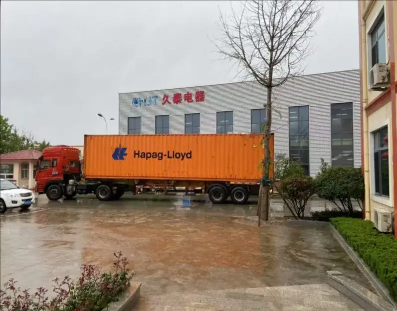 Tủ lạnh đứng với chất liệu thép không gỉ màu bạc phù hợp cho nhà bếp kinh doanh, có thể lắp thêm bánh xe theo nhu cầu hình ảnh 31-description