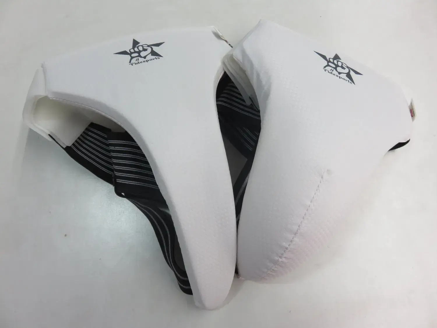 Bảo vệ vùng kín cho môn Taekwondo và Karate cho cả nam và nữ