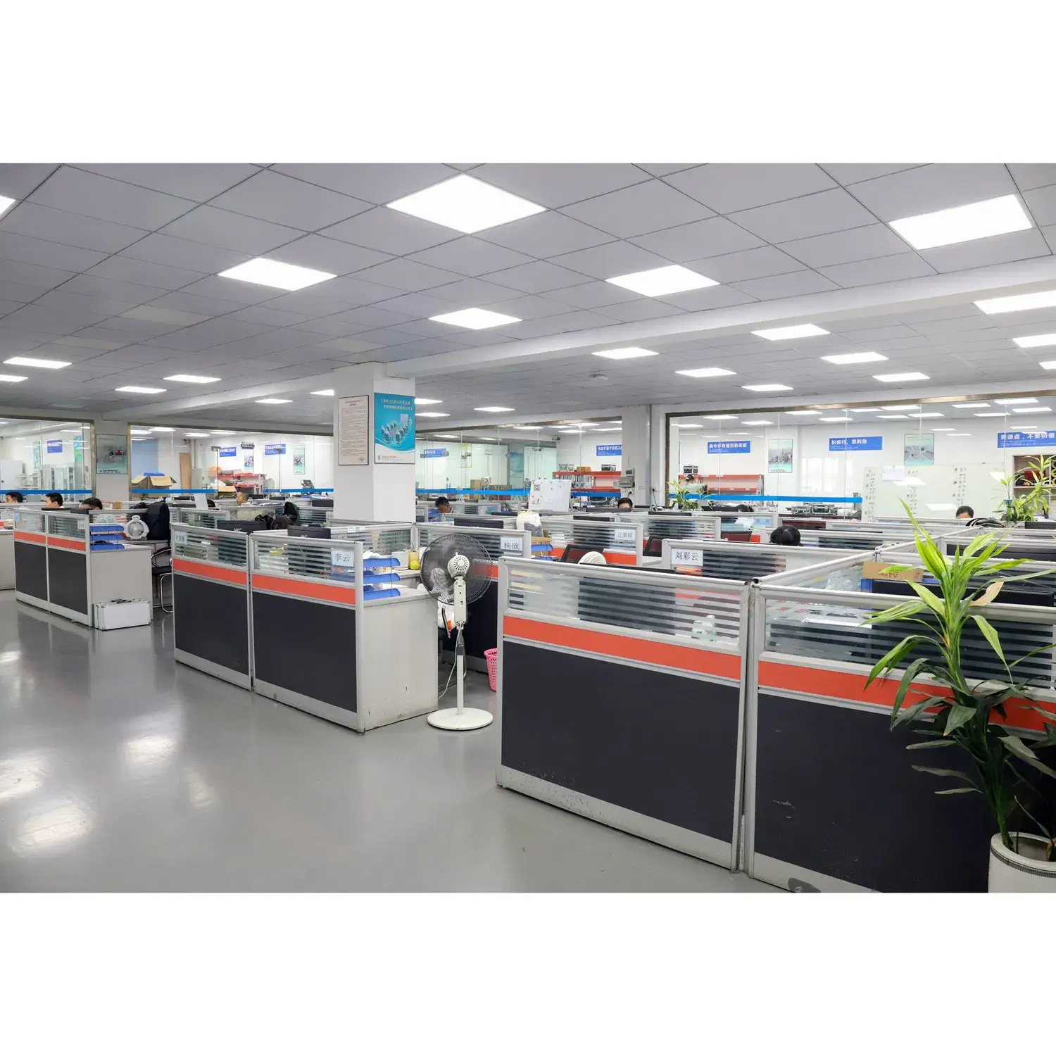 Máy thử nghiệm phun muối Temi990 - Giải pháp hiệu quả cho việc kiểm tra phun muối nhỏ