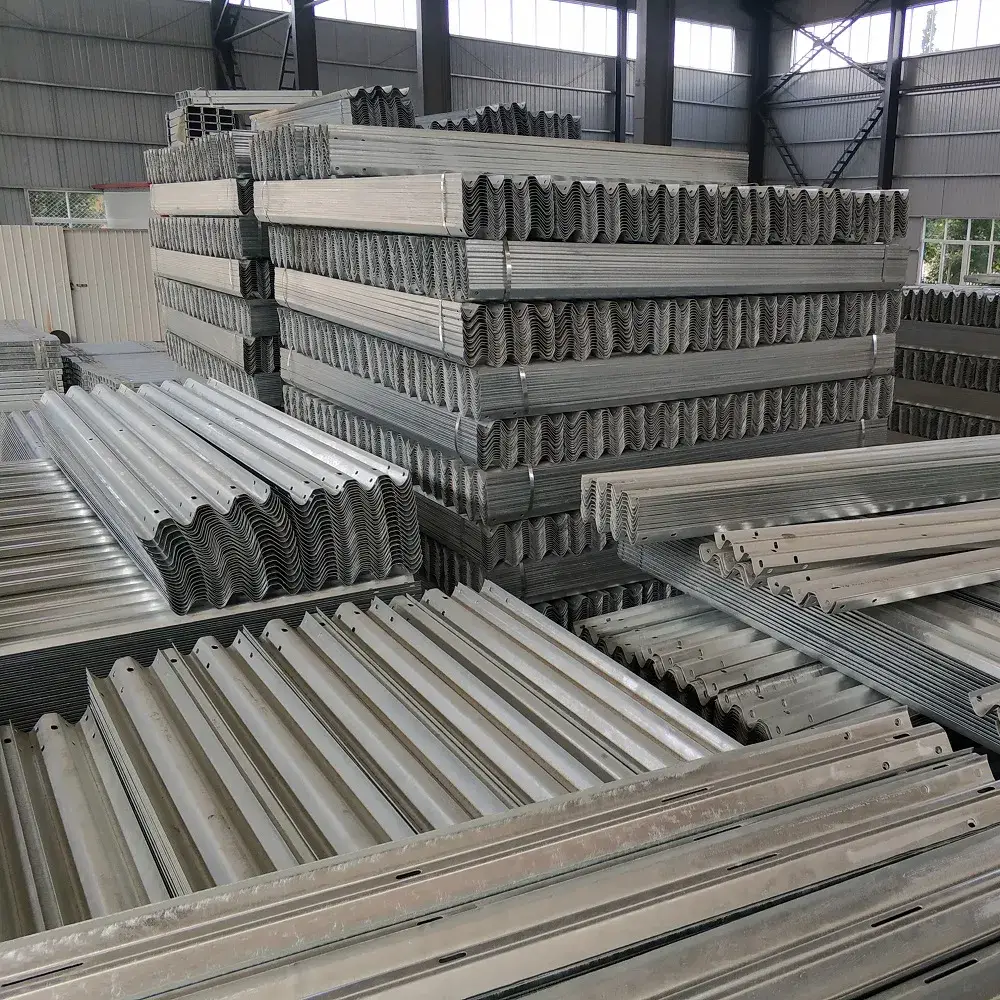 Rào chắn thép mạ kẽm an toàn cho đường cao tốc với khả năng hấp thụ va chạm cao