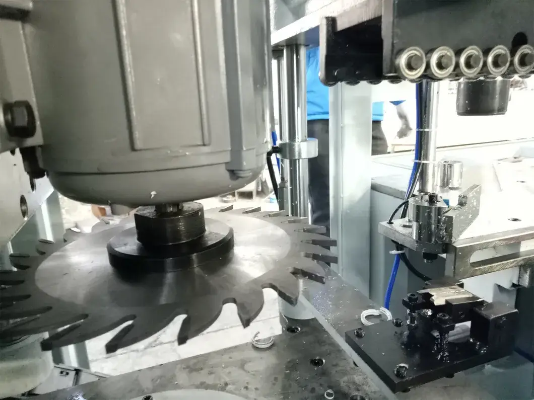 Máy sản xuất cửa sổ UPVC tự động với công nghệ làm sạch góc CNC hiện đại hình ảnh 14-description