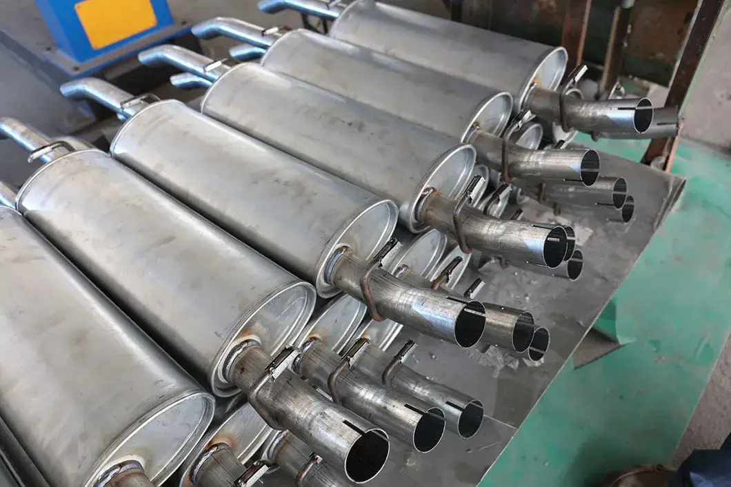 Bộ chuyển đổi xúc tác ba chiều tương thích với đa dạng các loại xe hình ảnh 17-description