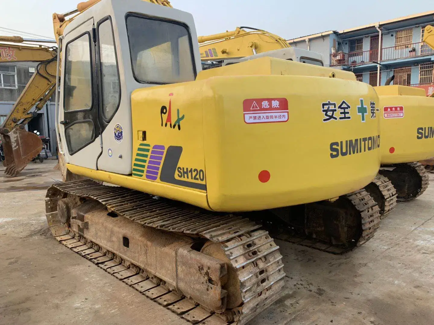 Máy xúc Sumitomo Sh200 đã qua sử dụng - Có sẵn máy xúc Sumitomo Sh135 và Sh120 để mua