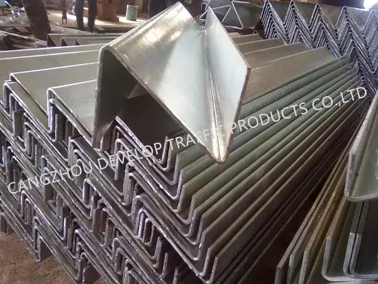 Phân phối rào chắn đường bằng thép mạ kẽm cao cấp, cung cấp cột Z