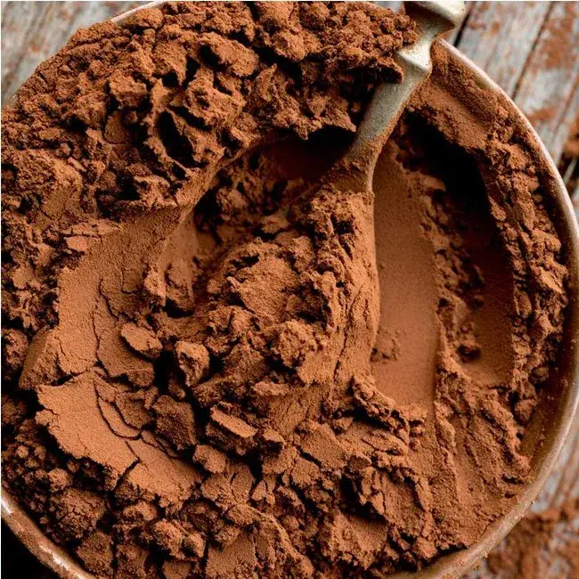 Bột cacao nguyên chất từ Tây Phi, mang màu sắc đậm đà