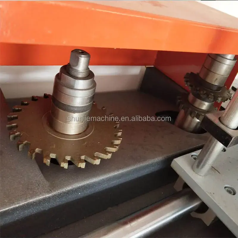 Máy phay mặt đầu thanh nhôm Axis - Giải pháp cho sản xuất cửa sổ và cửa nhôm