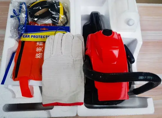 Craftsman Máy cưa xăng cầm tay: Sản phẩm cắt gỗ tiện lợi