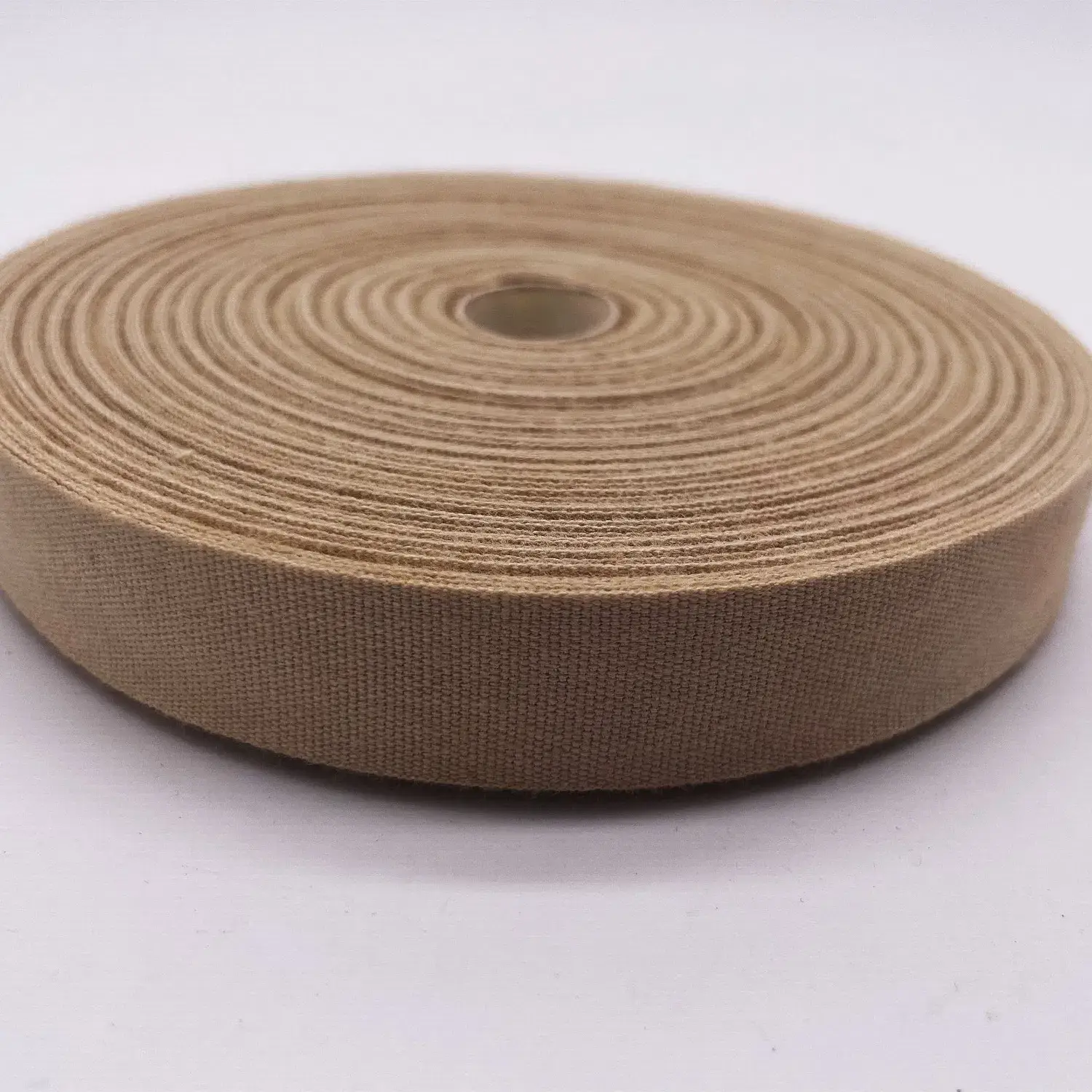 Nguyên liệu thô chất lượng cao băng cotton phục vụ ngành may mặc