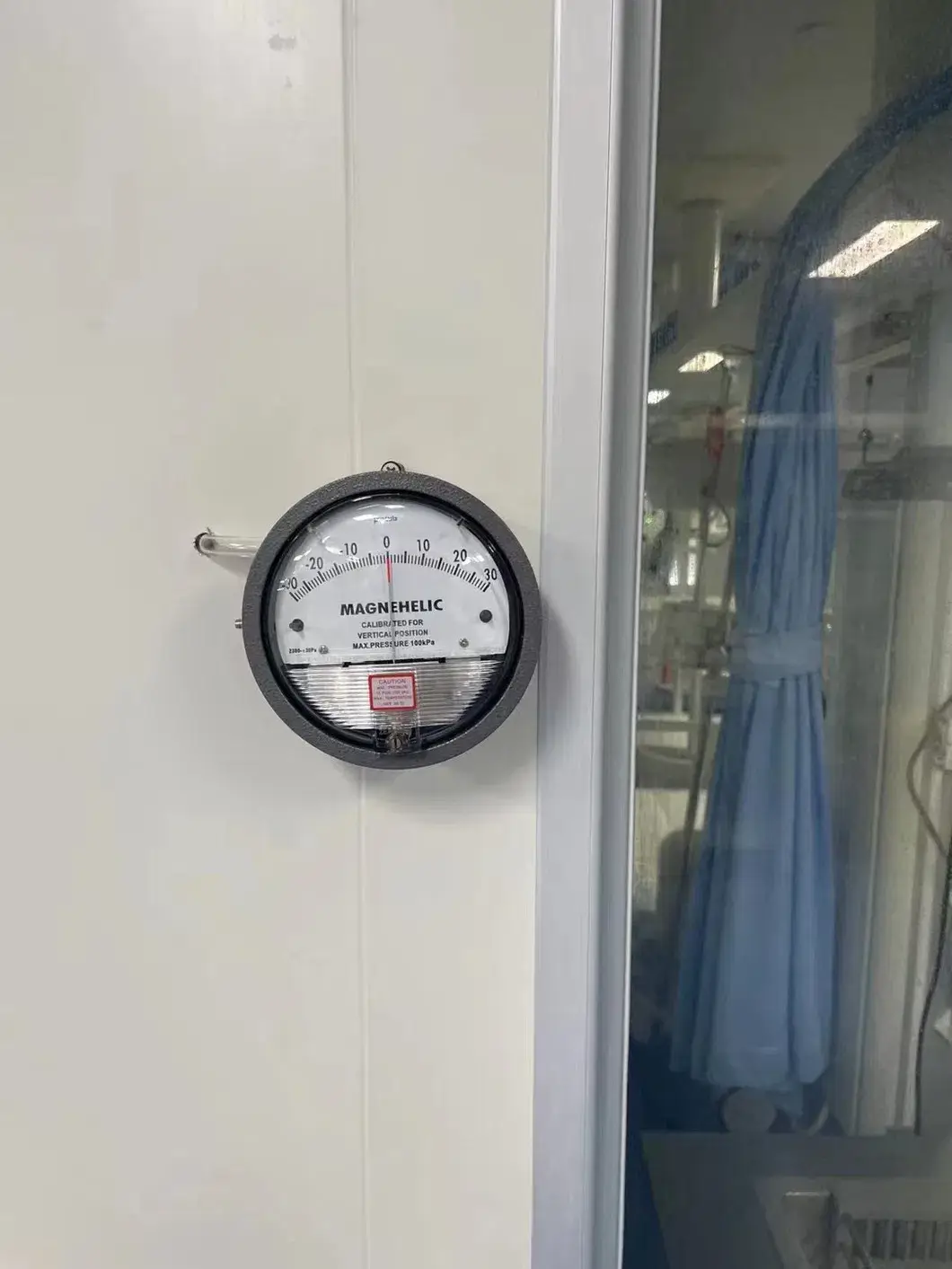 Đồng hồ đo chênh lệch áp suất phổ biến cho quạt và máy thổi hình ảnh 14-description