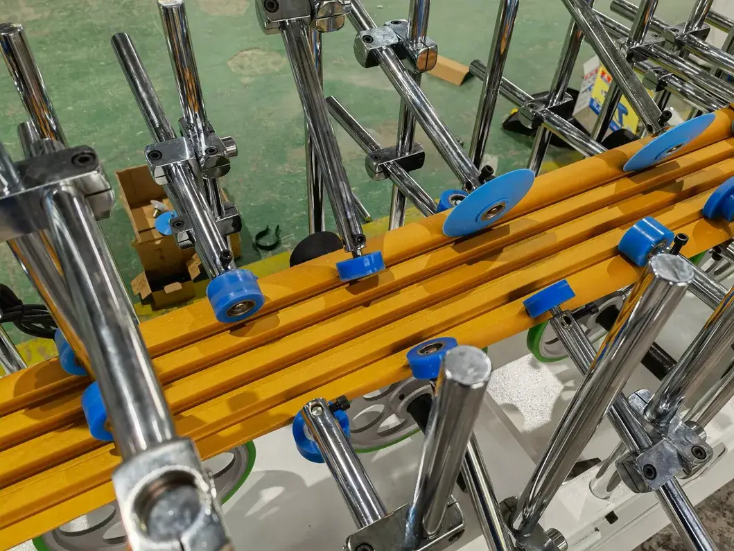 Máy cuốn lớp phủ nhựa cho gỗ và các loại phế liệu hình ảnh 16-description