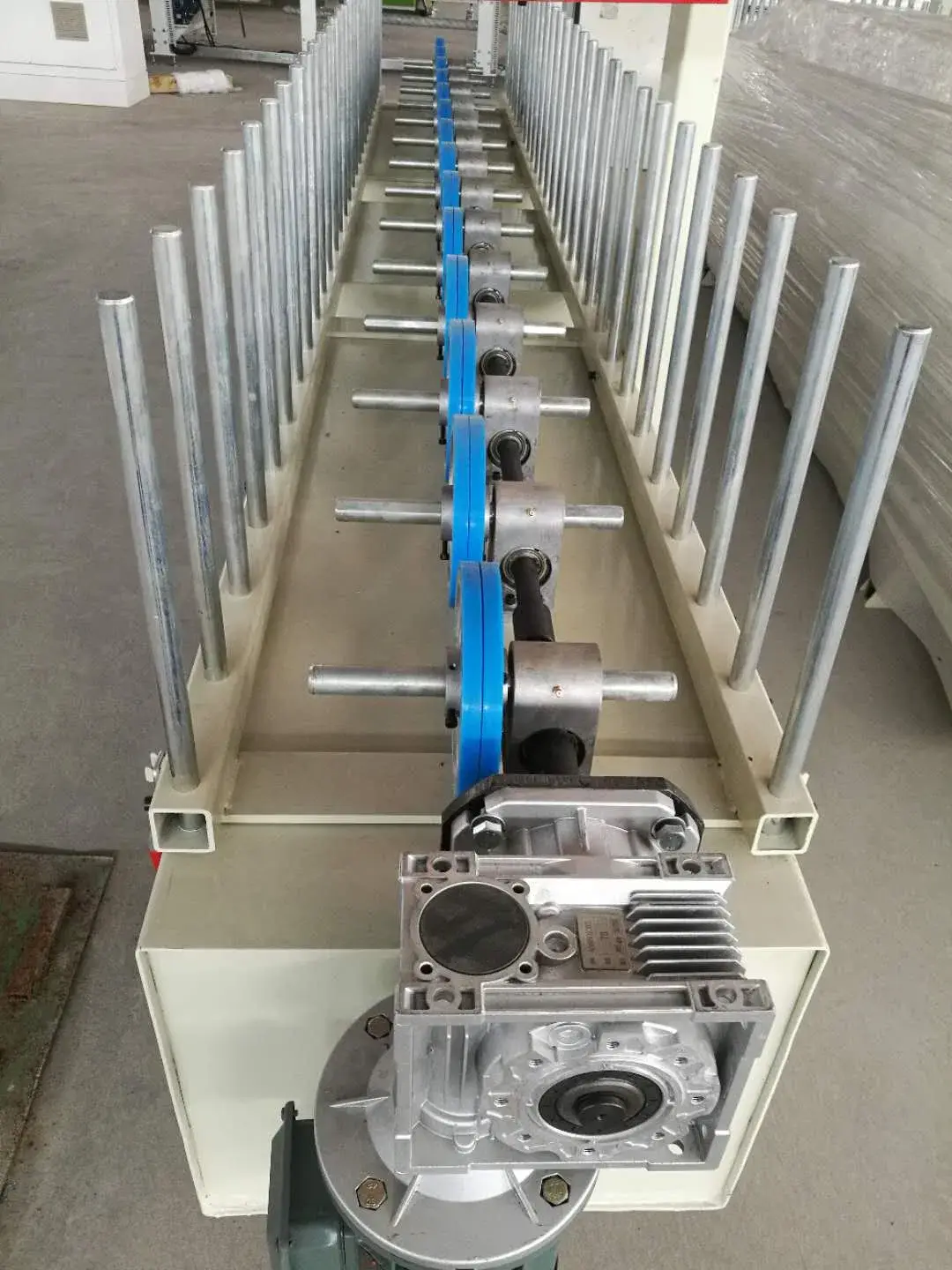 Máy cuốn lớp phủ nhựa cho gỗ và các loại phế liệu