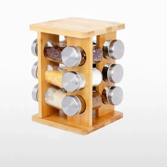 Giá đỡ gia vị bằng gỗ chứa tới 12 lọ, tiện lợi cho việc lưu trữ và sắp xếp gia vị trong nhà bếp