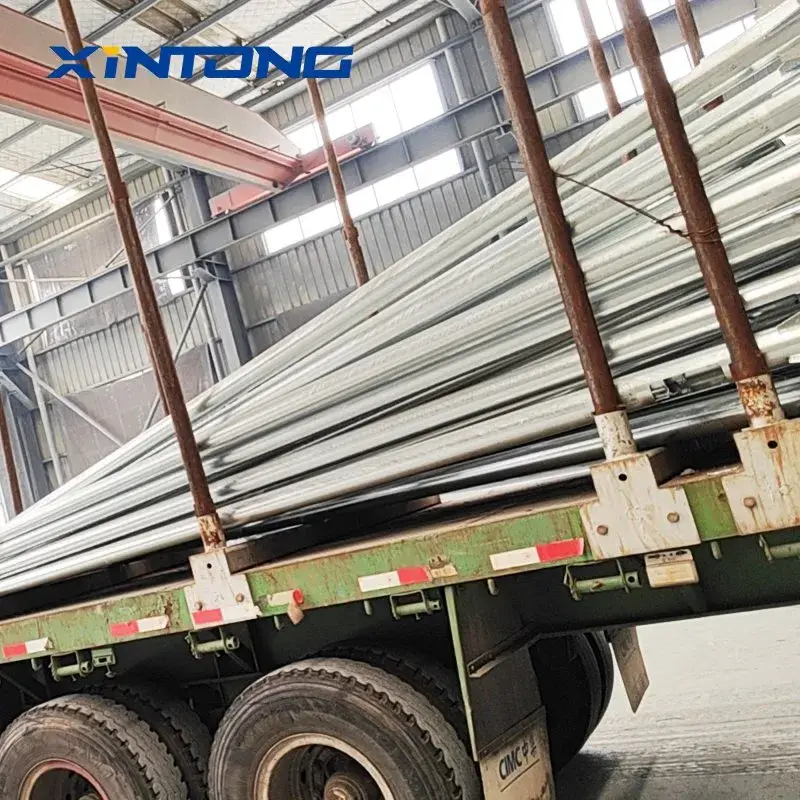 Cột đèn đường LED bền bỉ với lớp mạ kẽm chống gỉ Xintong và thiết kế tiện lợi