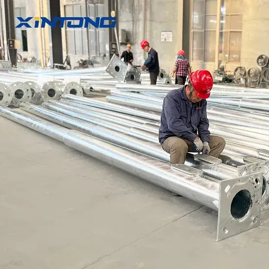 Cột đèn đường hai tay bằng thép mạ kẽm Xintong - Sản phẩm bán buôn chất lượng cao