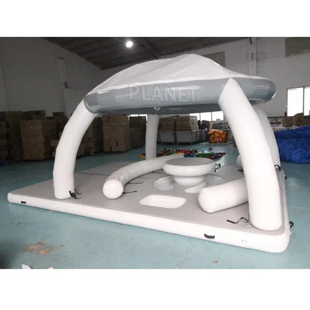 Nền tảng giải trí dành cho du lịch nước nổi với thuyền buồm bơm hơi và bến tàu, đảo nổi, phao với lều có thể tháo rời
