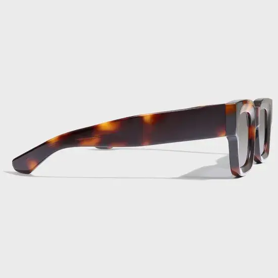 Kính mát unisex dày hình chữ nhật nhỏ với chất liệu acetate giả tortoiseshell từ thương hiệu Yeetian Havana Italian Mazzuchelli