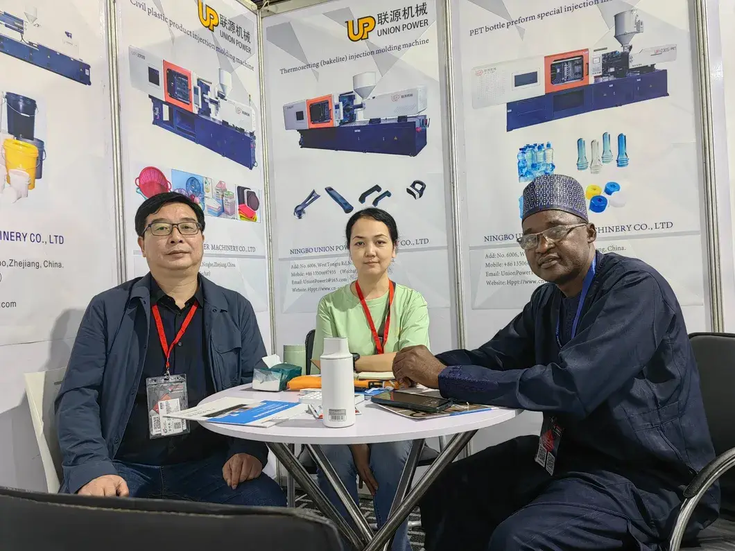 Máy ép nhựa có công suất cao với 16MPa áp suất hệ thống - up-300 hình ảnh 16-description