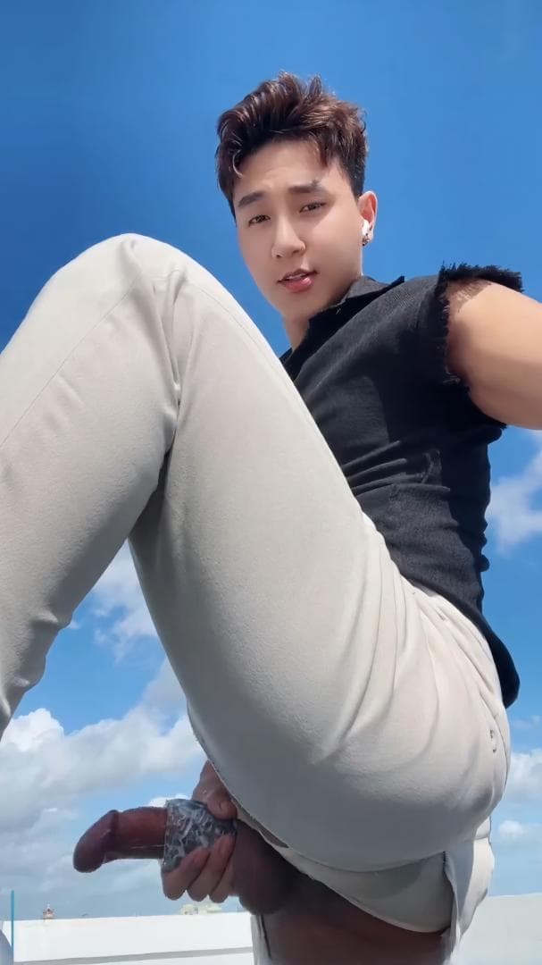 Khoa Vương sục cu cực dâm sex gay