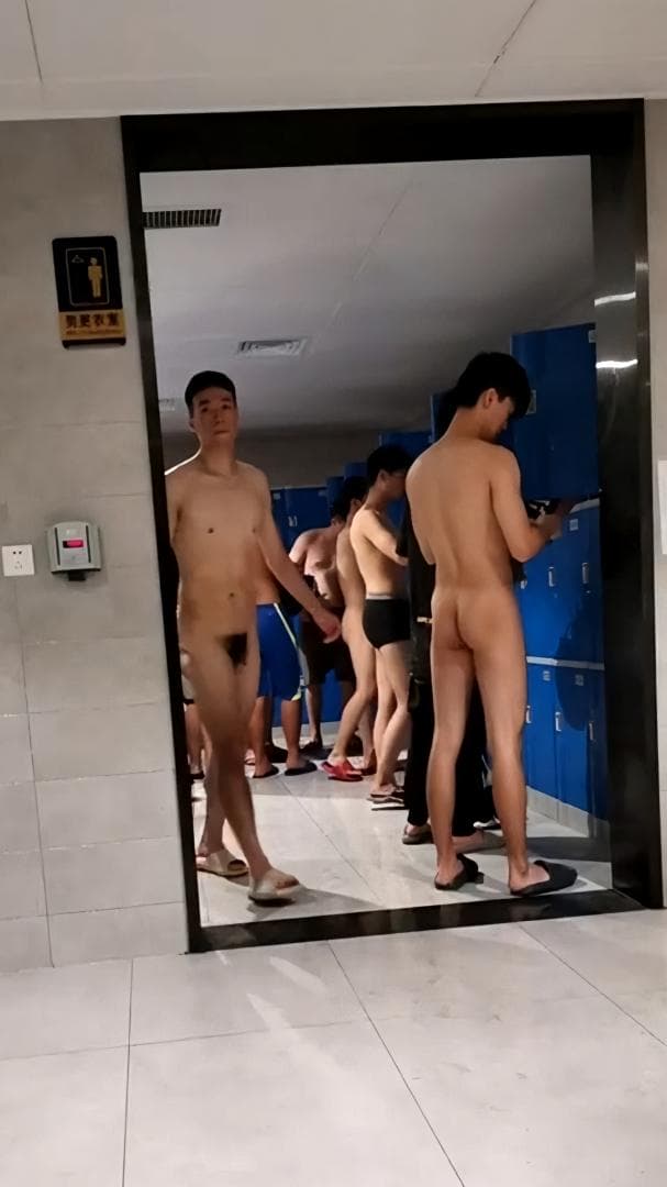 Chinese men are naked in a public bath porn gay