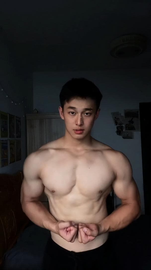 Hot boy Trung Quốc sục cặc porn gay