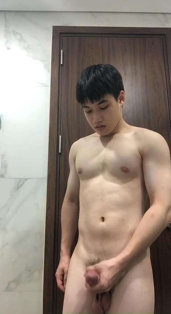sex Young vietnamese man jerking cock