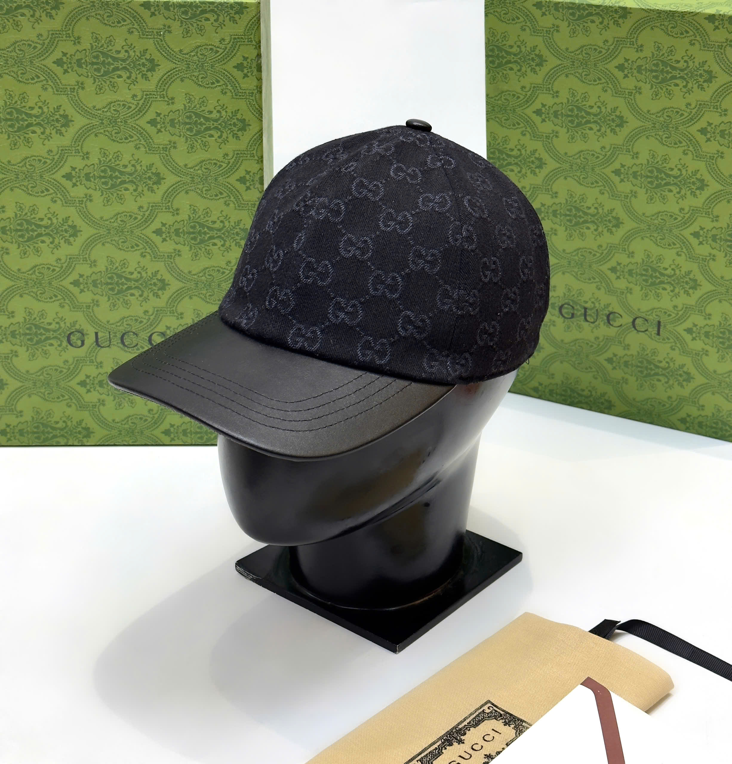 Mũ lưỡi trai, nón kết Gucci GC Đen họa tiết monogram logo GG full Like Auth fullbox DDT