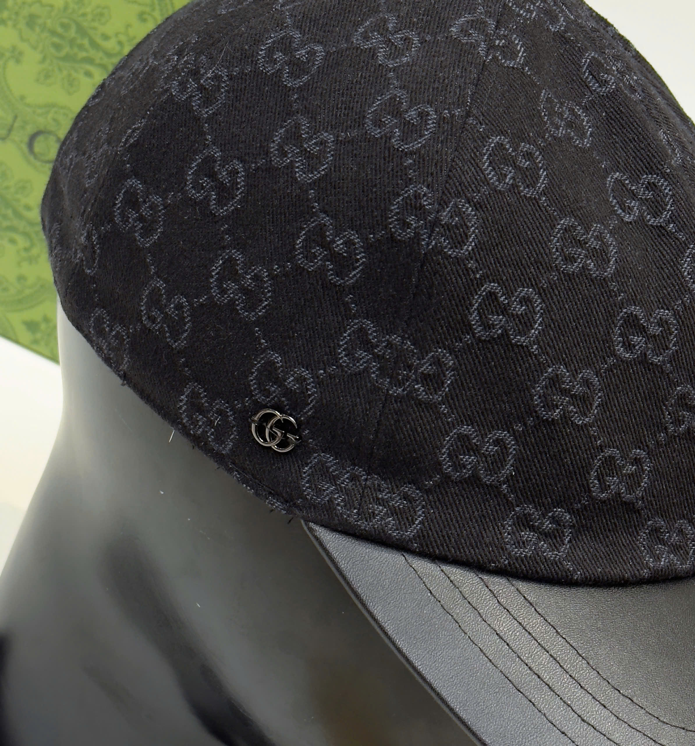 Mũ lưỡi trai, nón kết Gucci GC Đen họa tiết monogram logo GG full Like Auth fullbox DDT