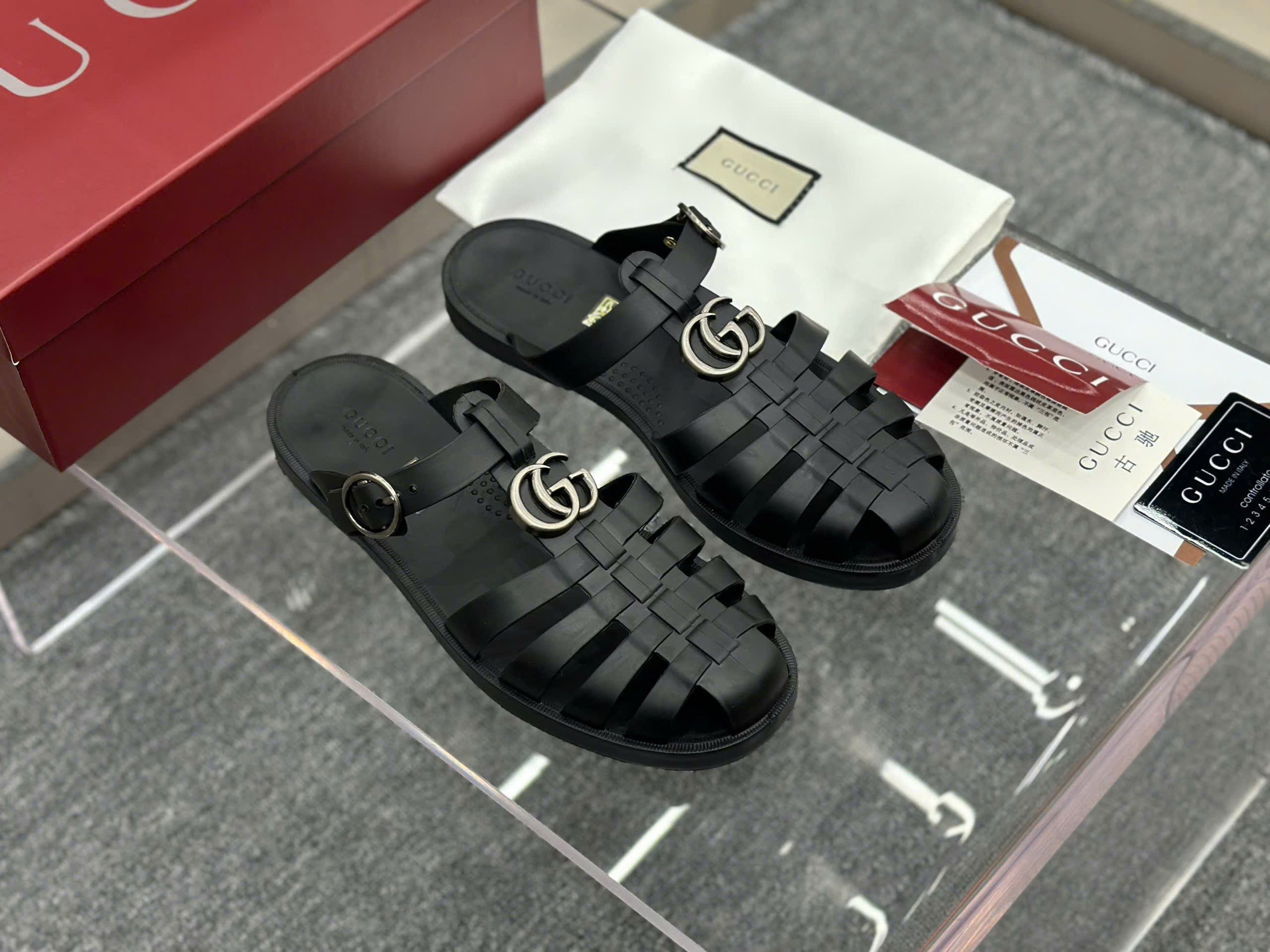 Dép rọ sandal Gucci GC Đen logo GG Bạc Like Auth on web fullbox bill thẻ PLD