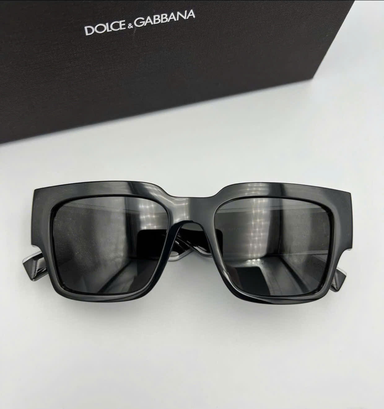 Kính mắt thời trang Dolce Gabbana DG Đen viền gọng to logo chữ Trắng Like Auth on web fulbox MK