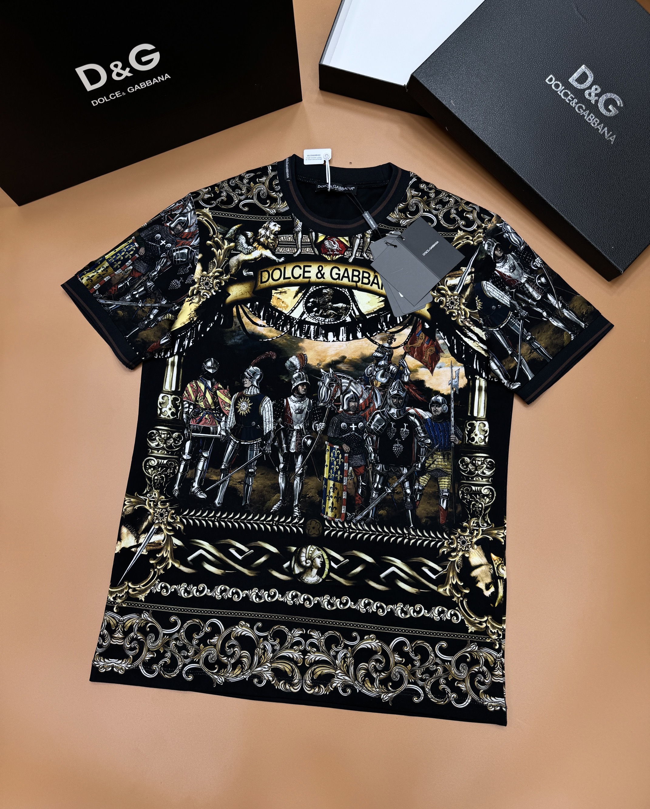 Áo phông T-shirt Dolce Gabbana DG họa tiết Mắt Like Auth on web MK CD