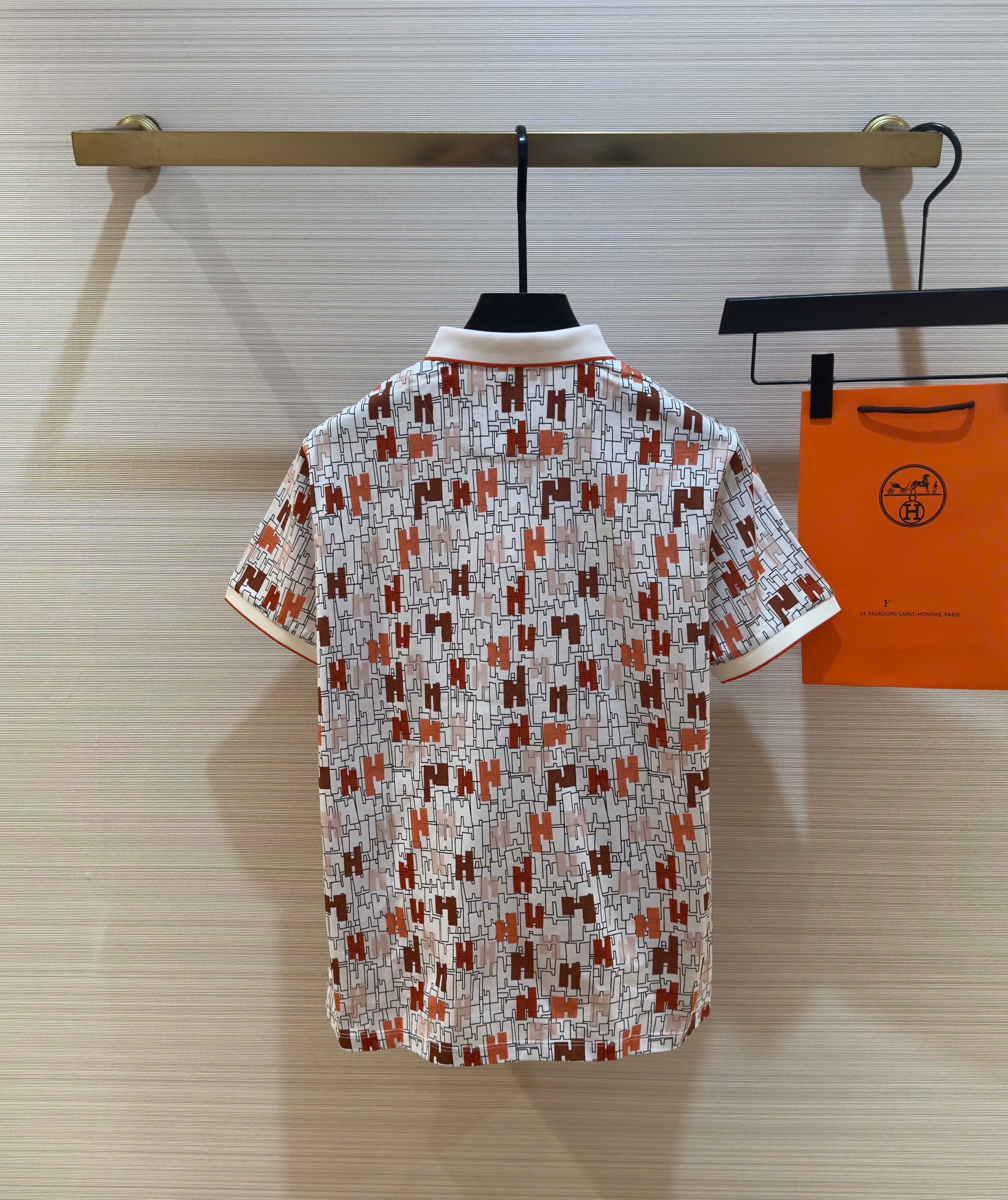 Áo polo Hermes HM Trắng họa tiết logo H full Like Auth 1-1 on web DDT