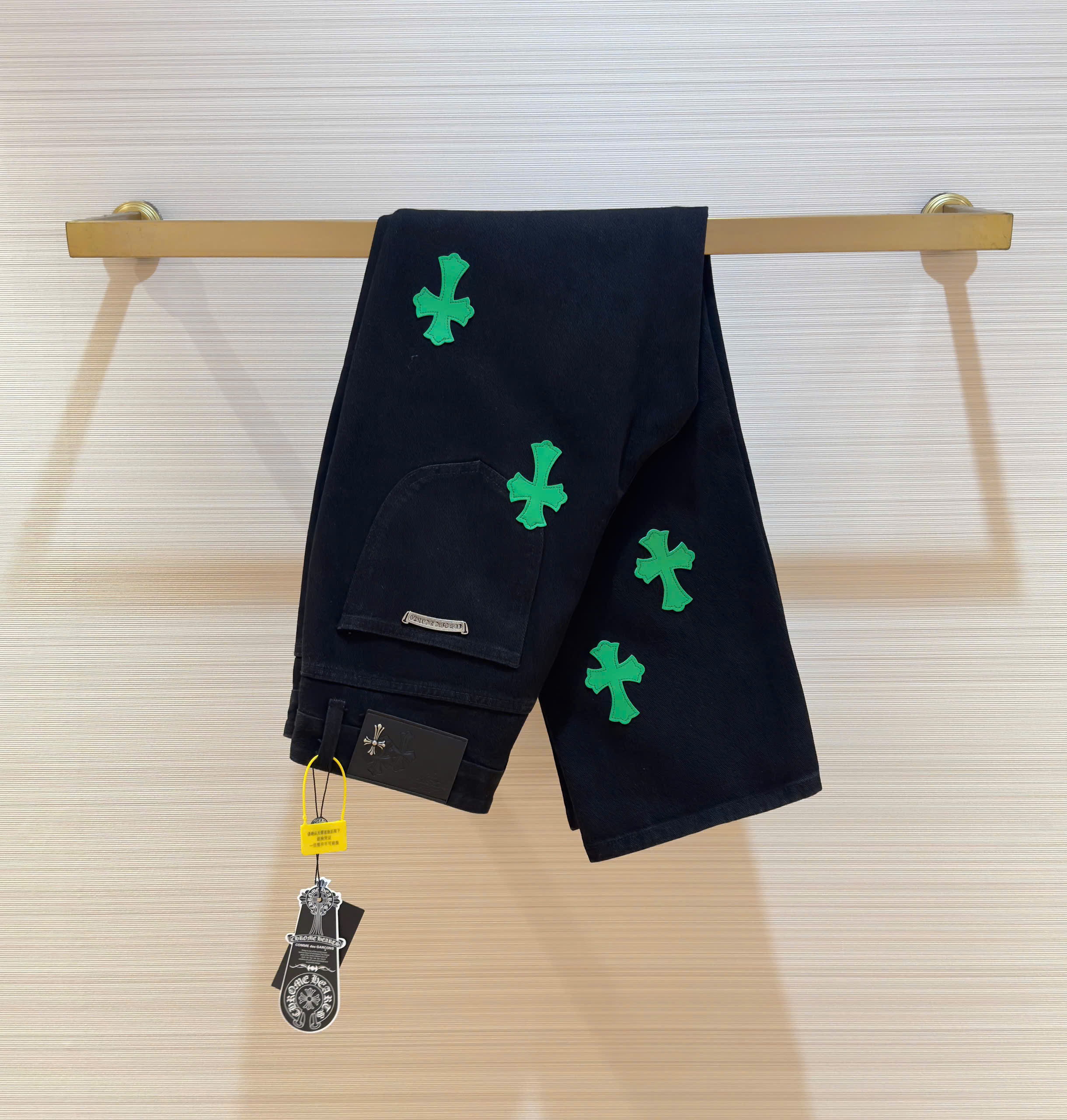 Quần Jean ống suông Chrome Heart CH Đen họa tiết logo chữ thập Xanh Trắng thêu Like Auth on web DDT