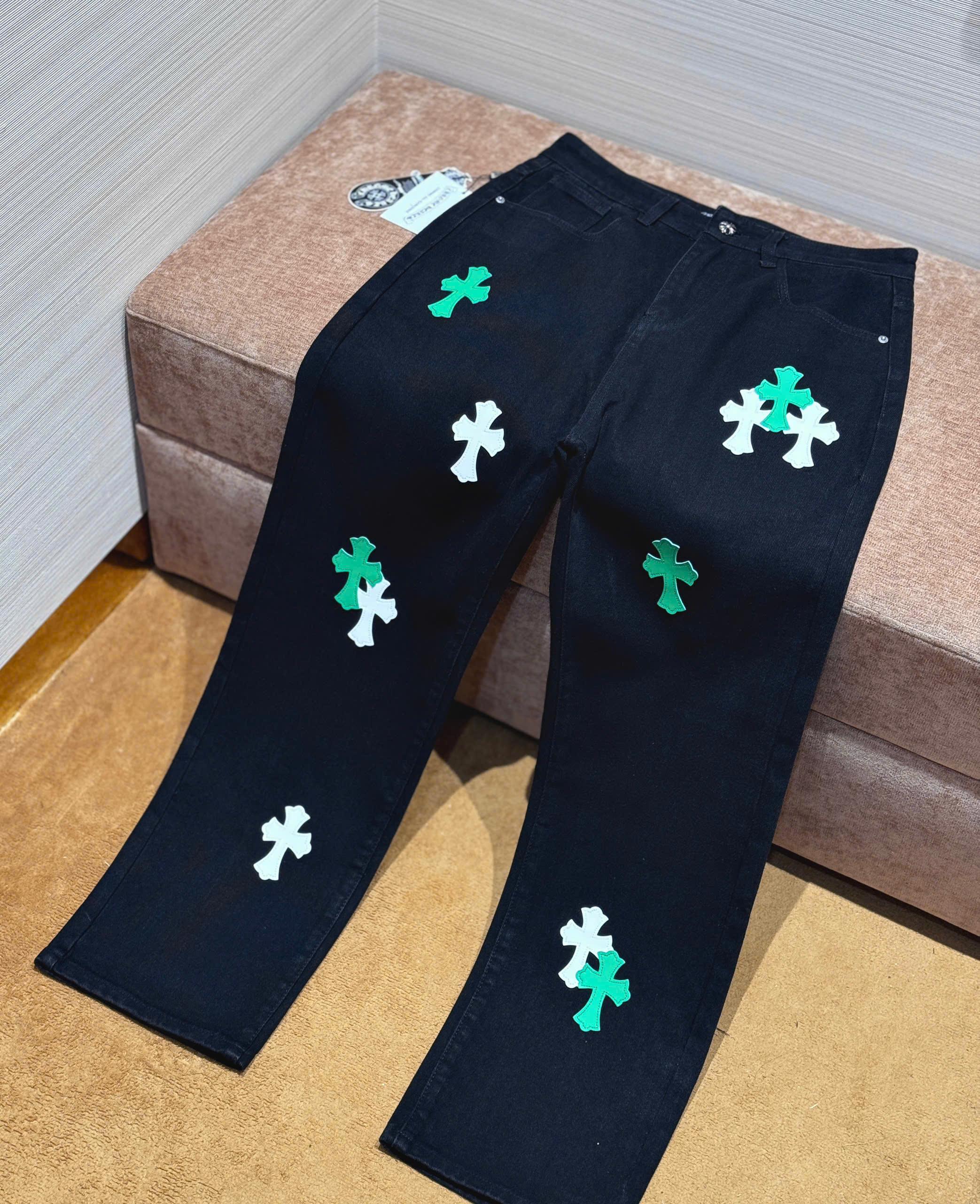 Quần Jean ống suông Chrome Heart CH Đen họa tiết logo chữ thập Xanh Trắng thêu Like Auth on web DDT