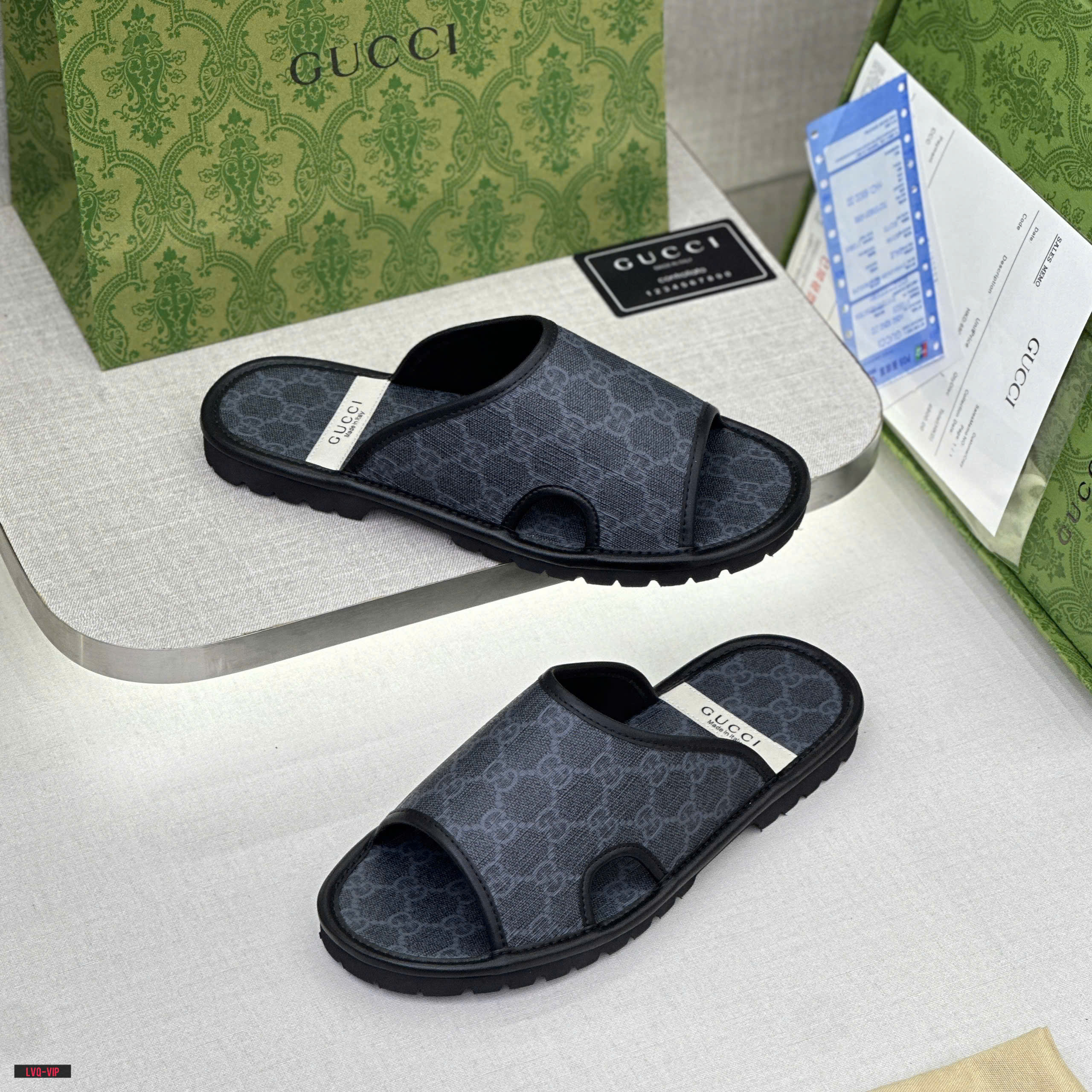 Dép lê quai ngang Gucci GC Đen họa tiết monogram logo GG viền da Like Auth on web fullbox bill thẻ LVQ DDT