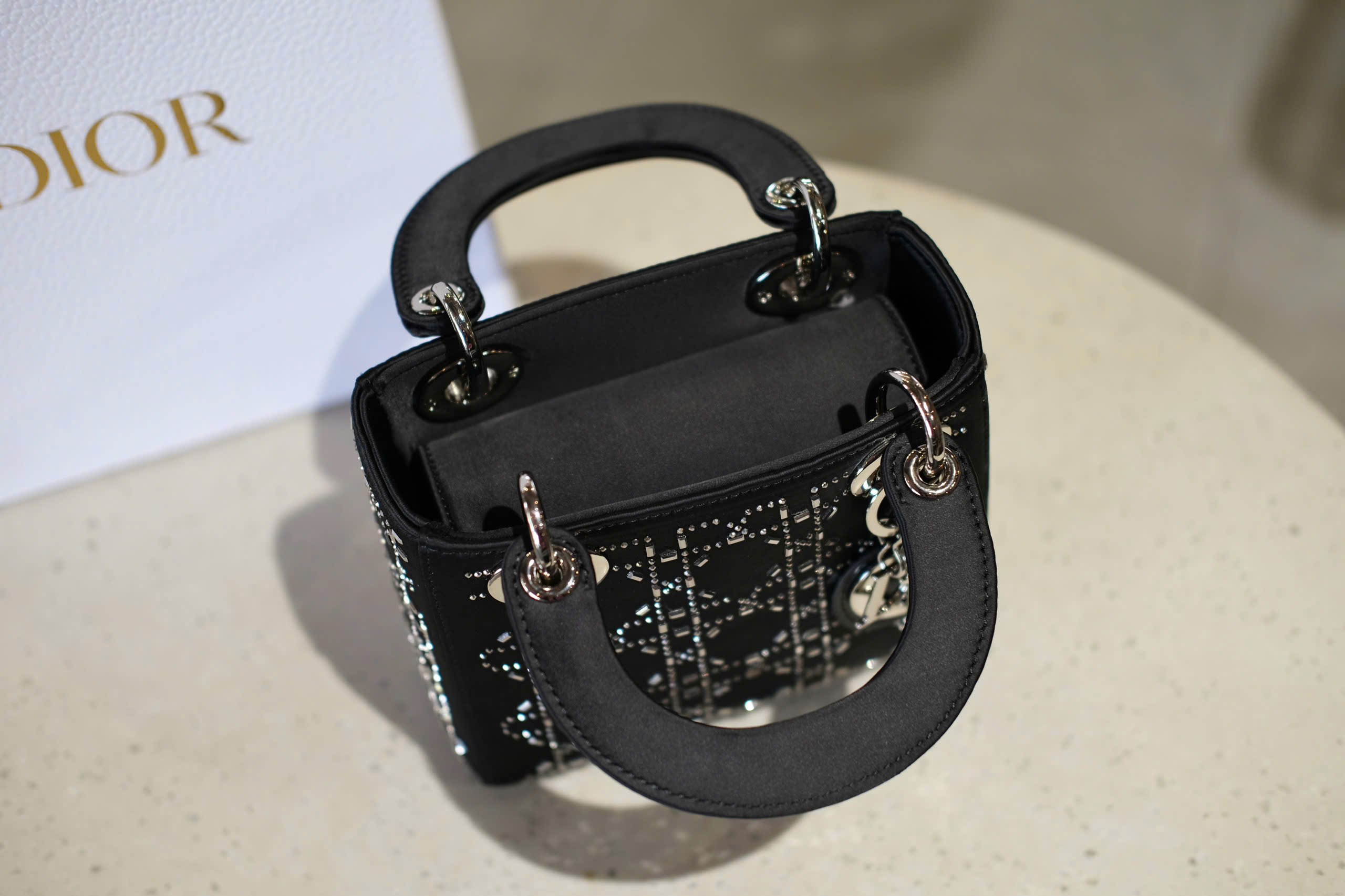 Túi nữ đeo chéo Dior CD Đen đính đá Like Auth on web fullbox bill thẻ DDT