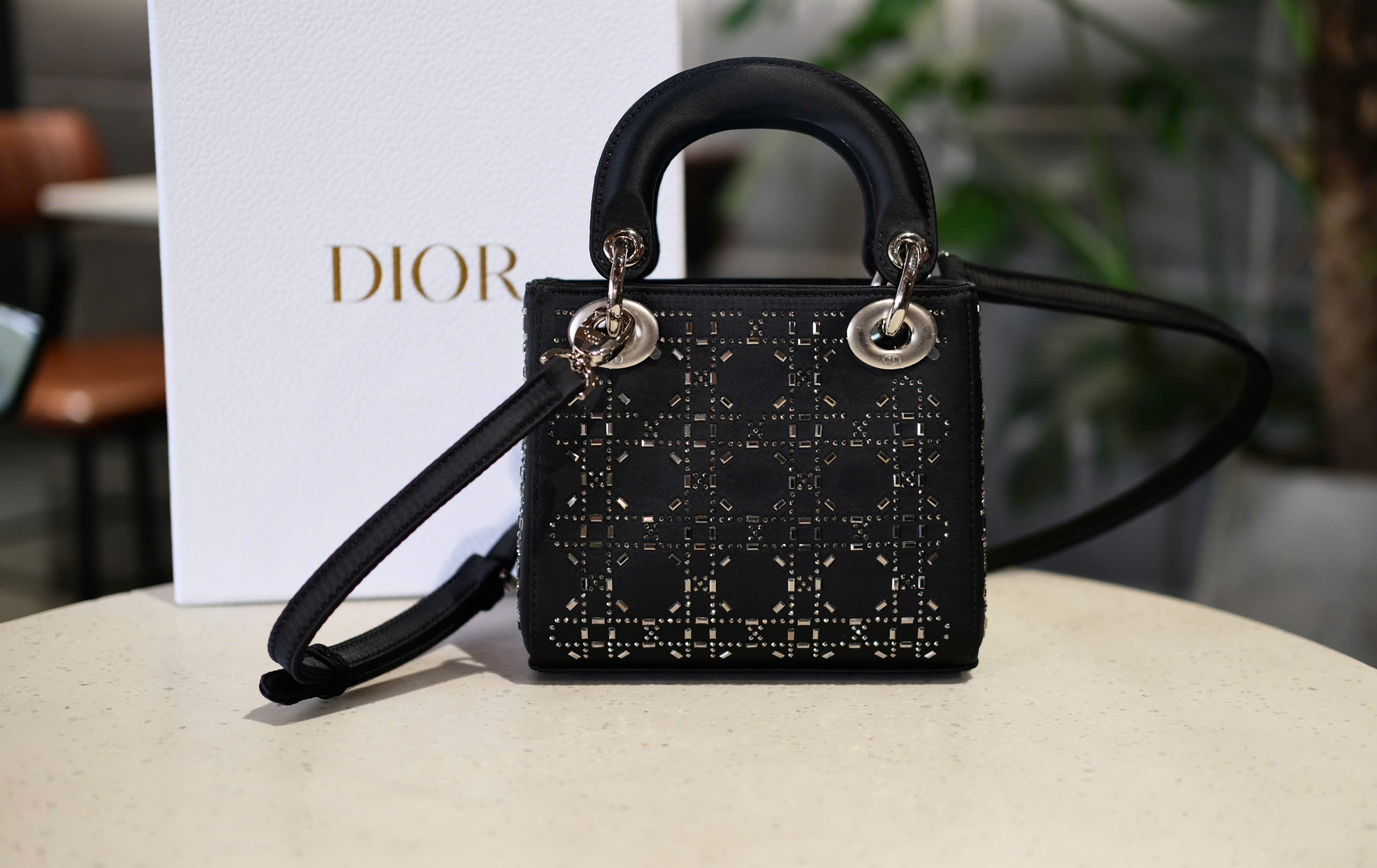 Túi nữ đeo chéo Dior CD Đen đính đá Like Auth on web fullbox bill thẻ DDT