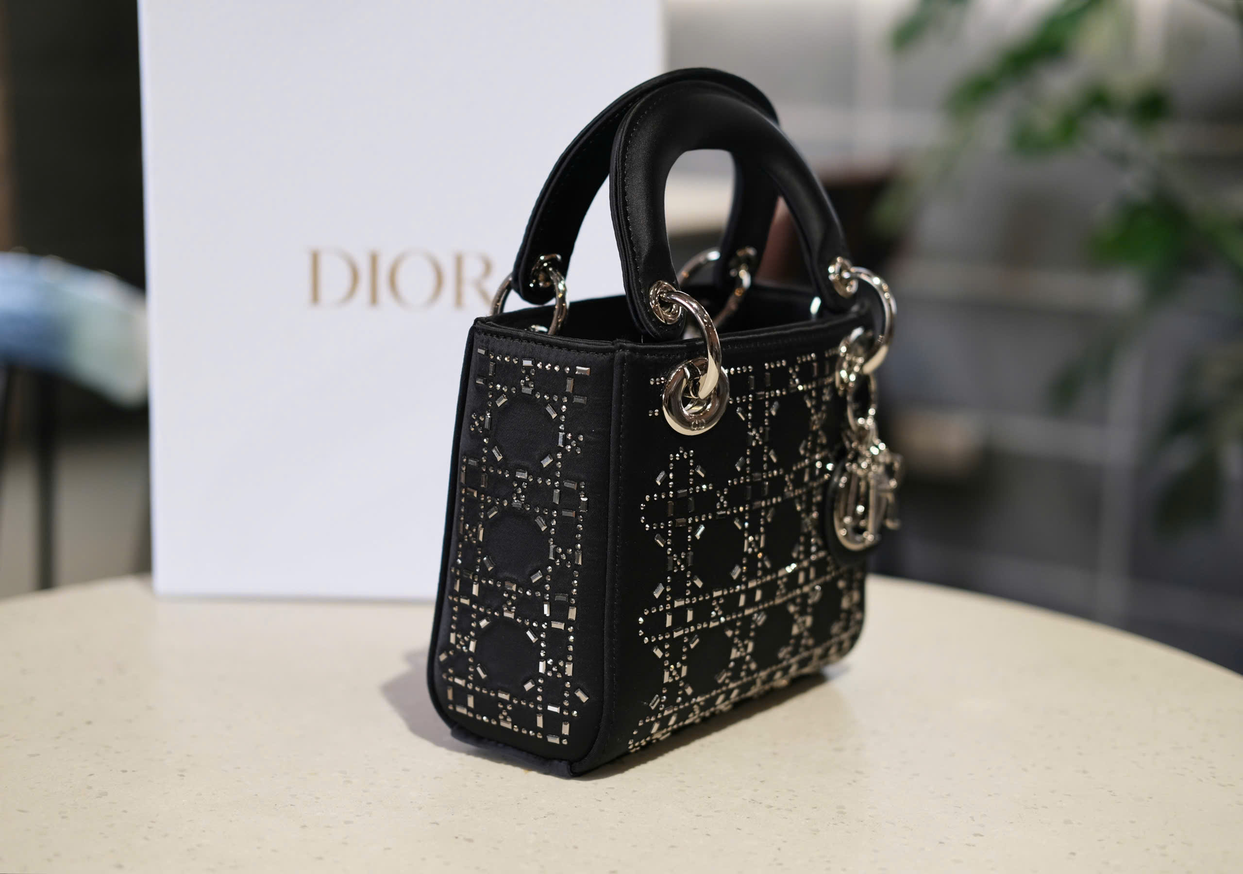 Túi nữ đeo chéo Dior CD Đen đính đá Like Auth on web fullbox bill thẻ DDT