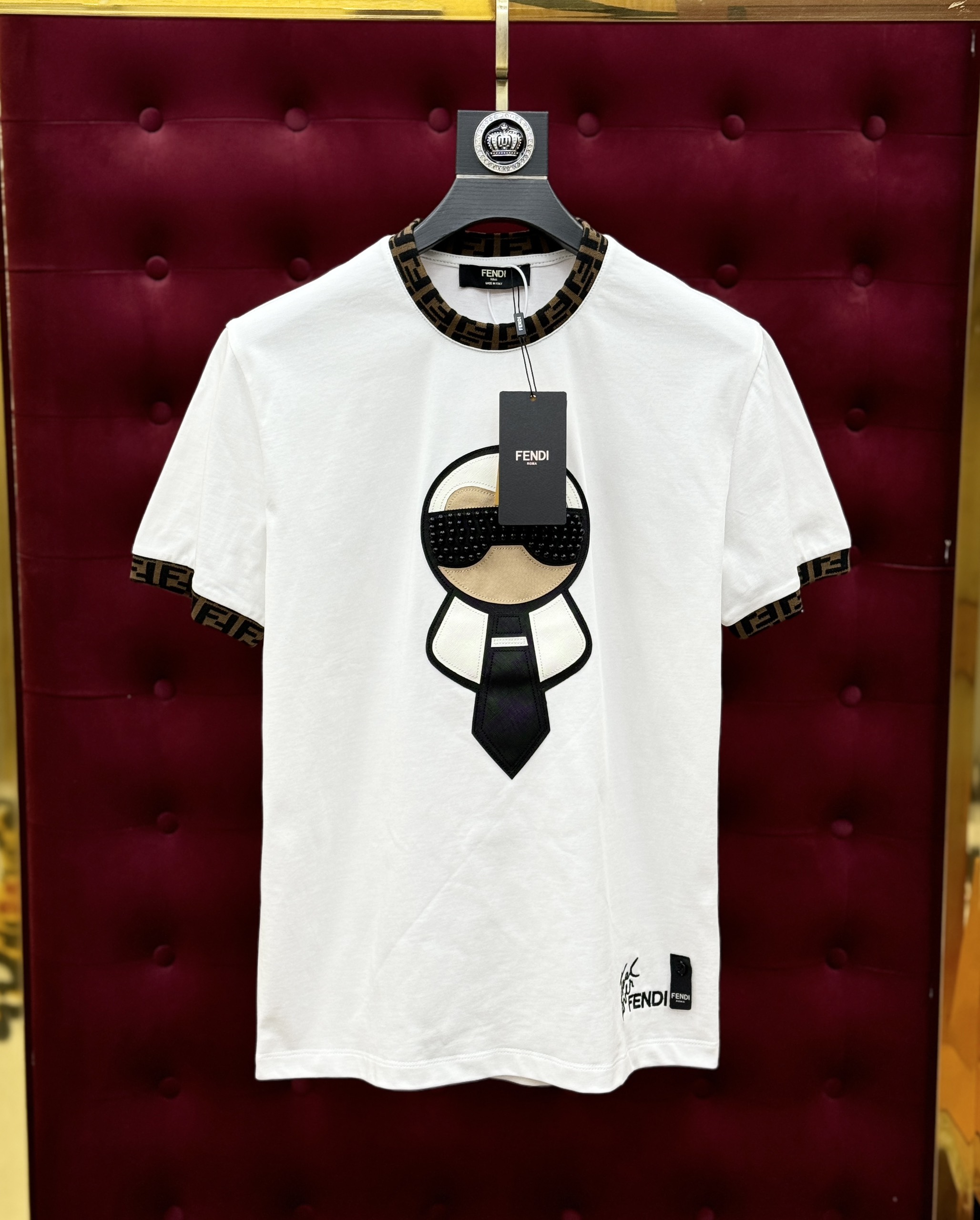 Áo phông T-shirt Fendi FF logo da thêu họa tiết cổ Like Auth on web CD