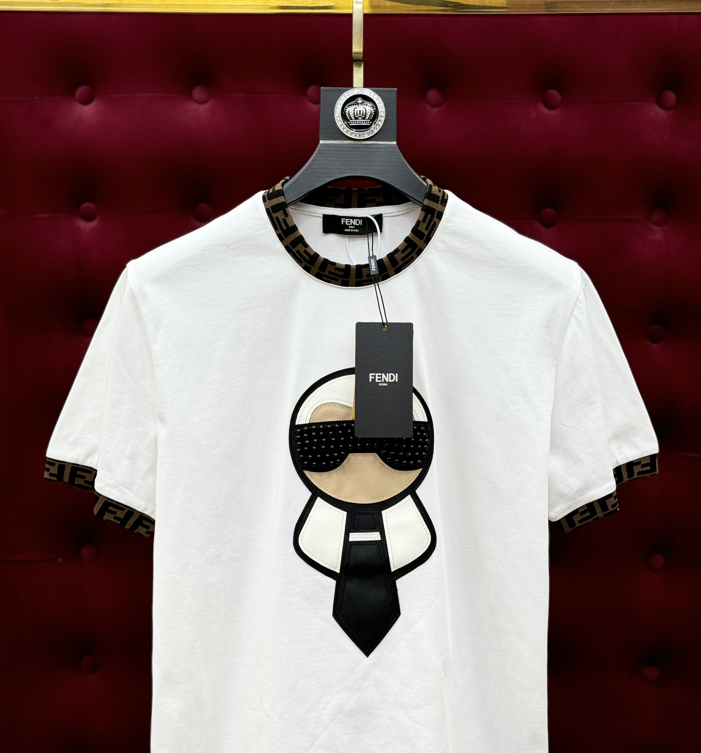 Áo phông T-shirt Fendi FF logo da thêu họa tiết cổ Like Auth on web CD