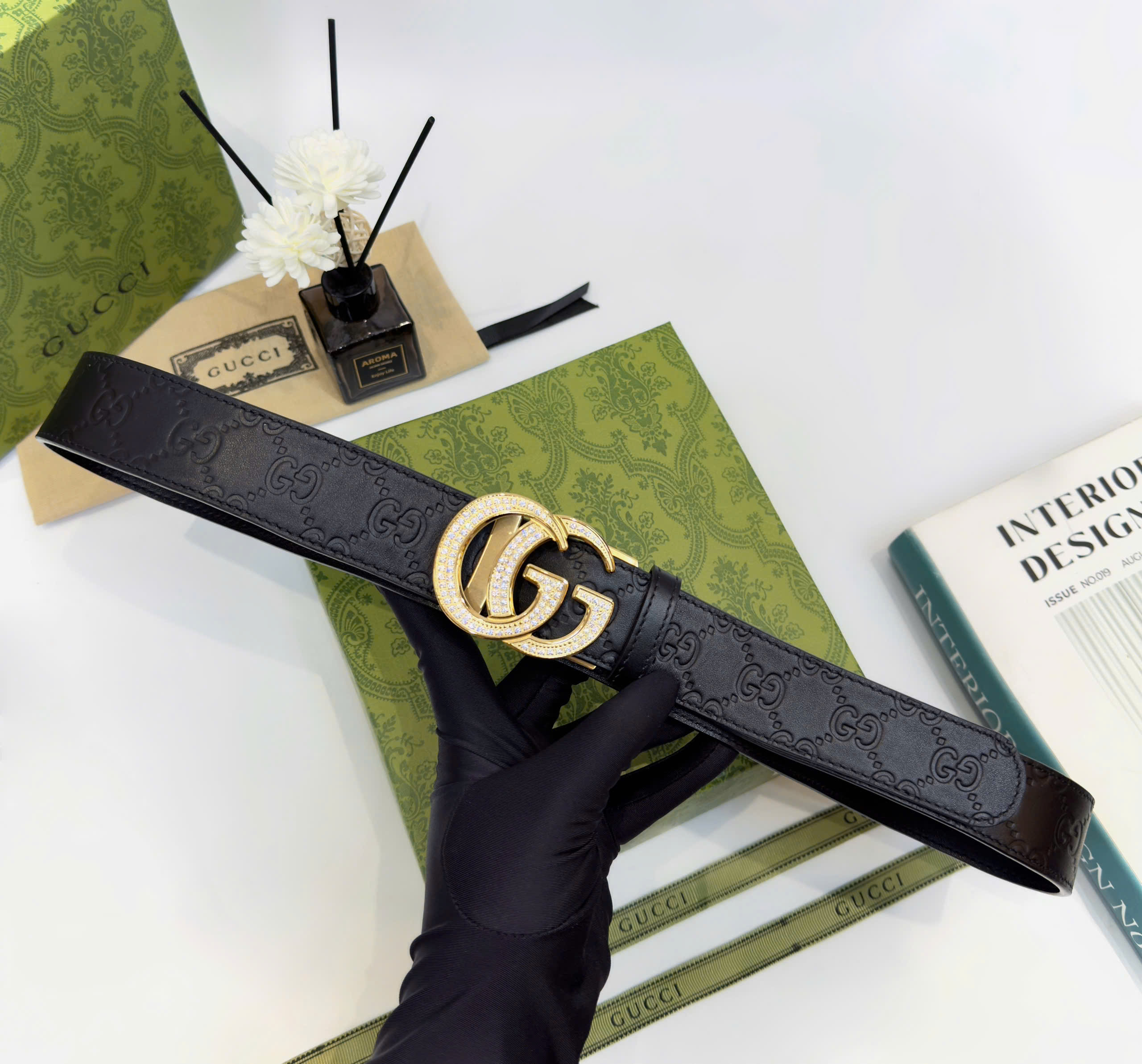 Thắt lưng, dây nịt, belt Gucci GC họa tiết dập chìm mặt logo Vàng đính đá size 85-110cm Like Auth 1-1 on web fullbox