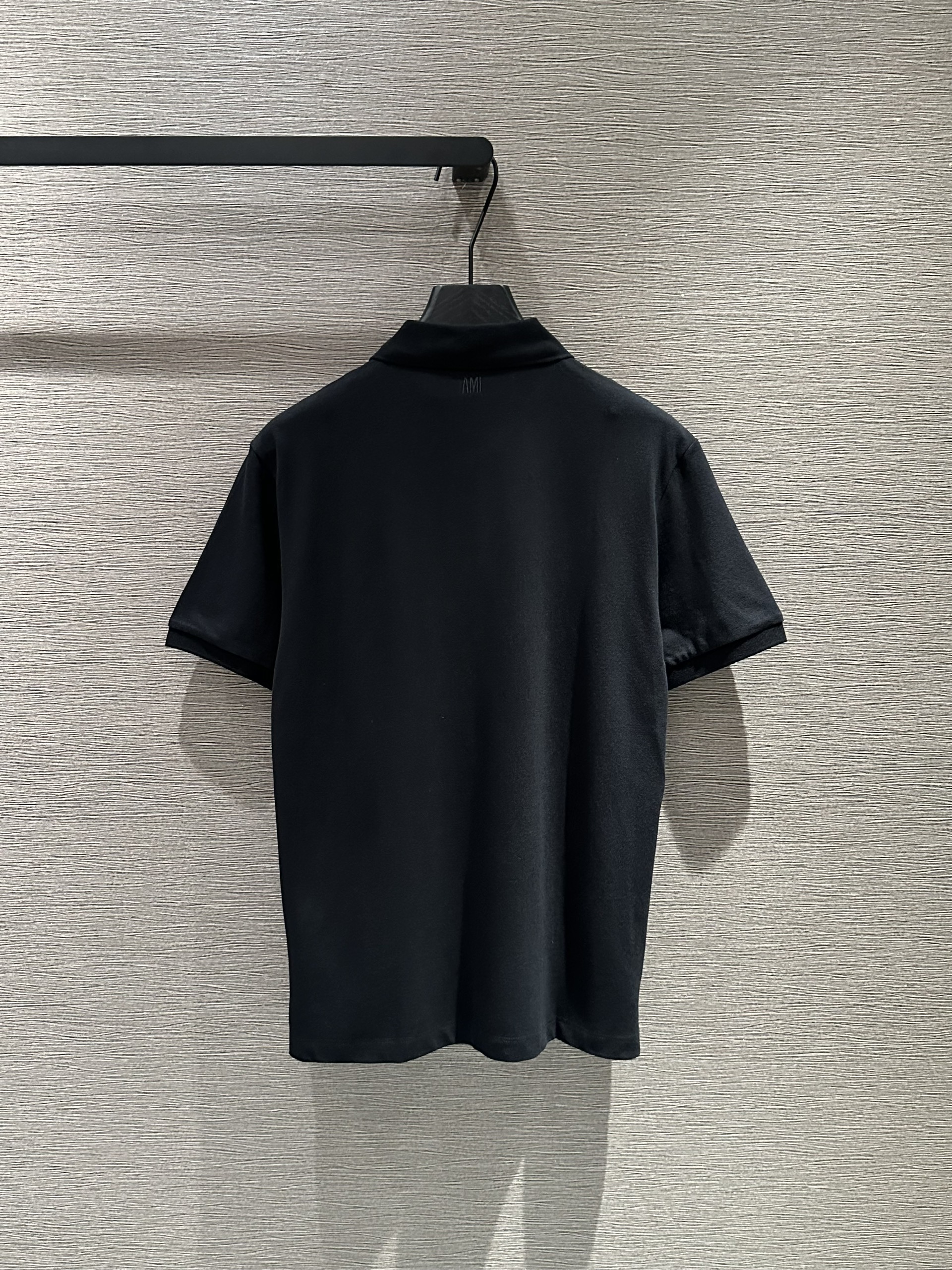 Áo polo Amiri Đen logo A trái tim Đỏ thêu ngực Like Auth 1-1 on web VTN