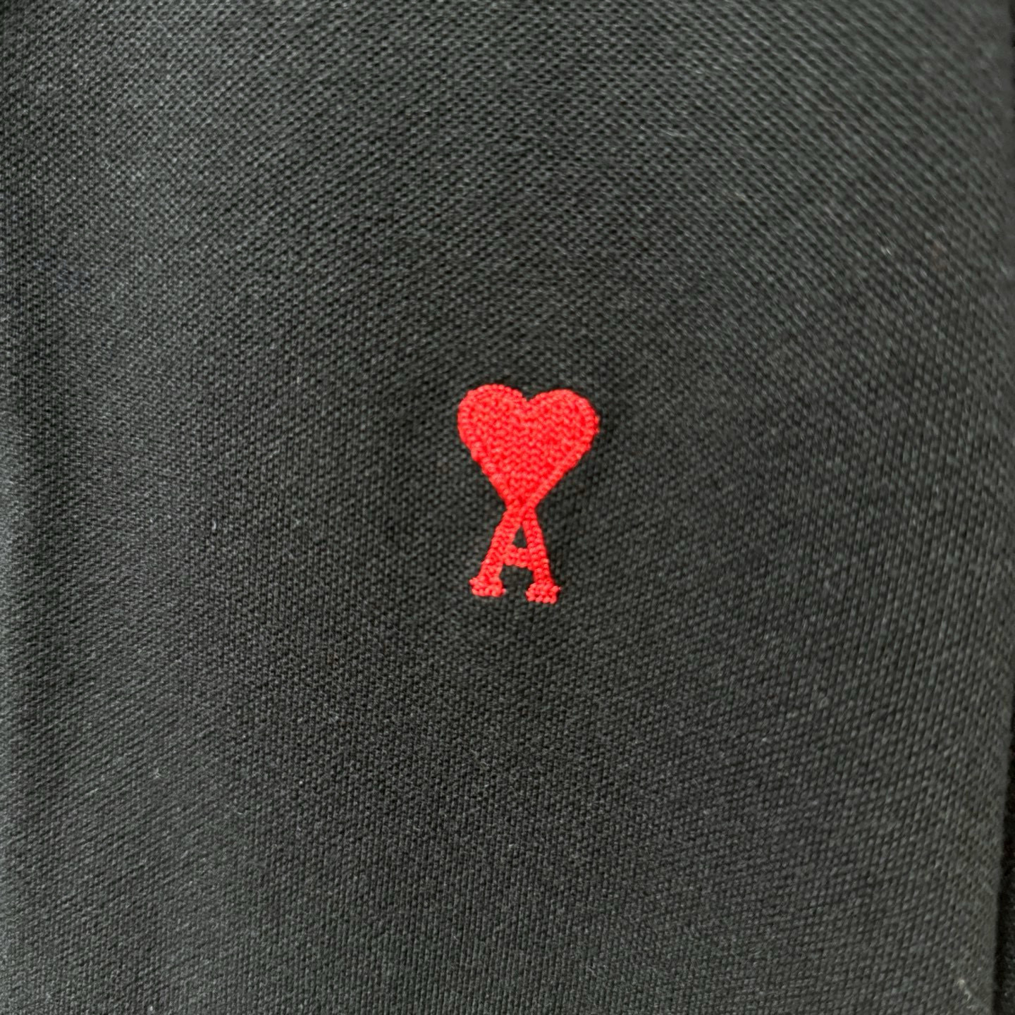 Áo polo Amiri Đen logo A trái tim Đỏ thêu ngực Like Auth 1-1 on web VTN