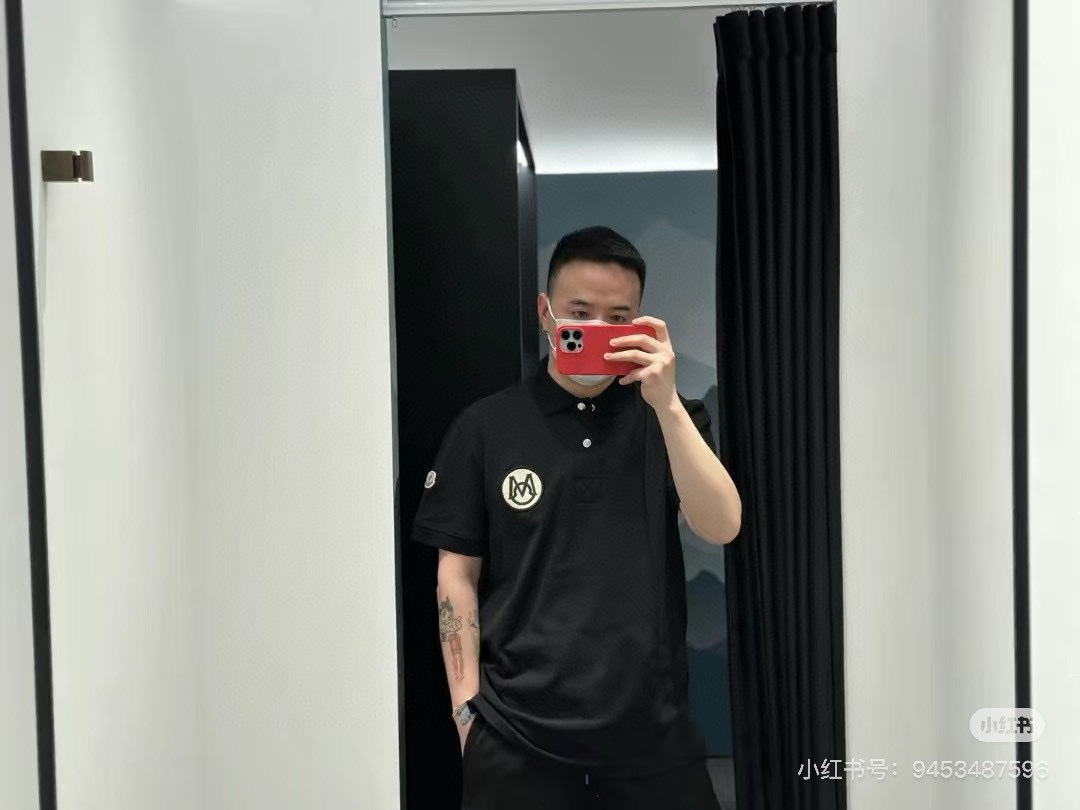 Áo polo Moncler M logo lông xù  thêu ngực Like Auth 1-1 on web VTN