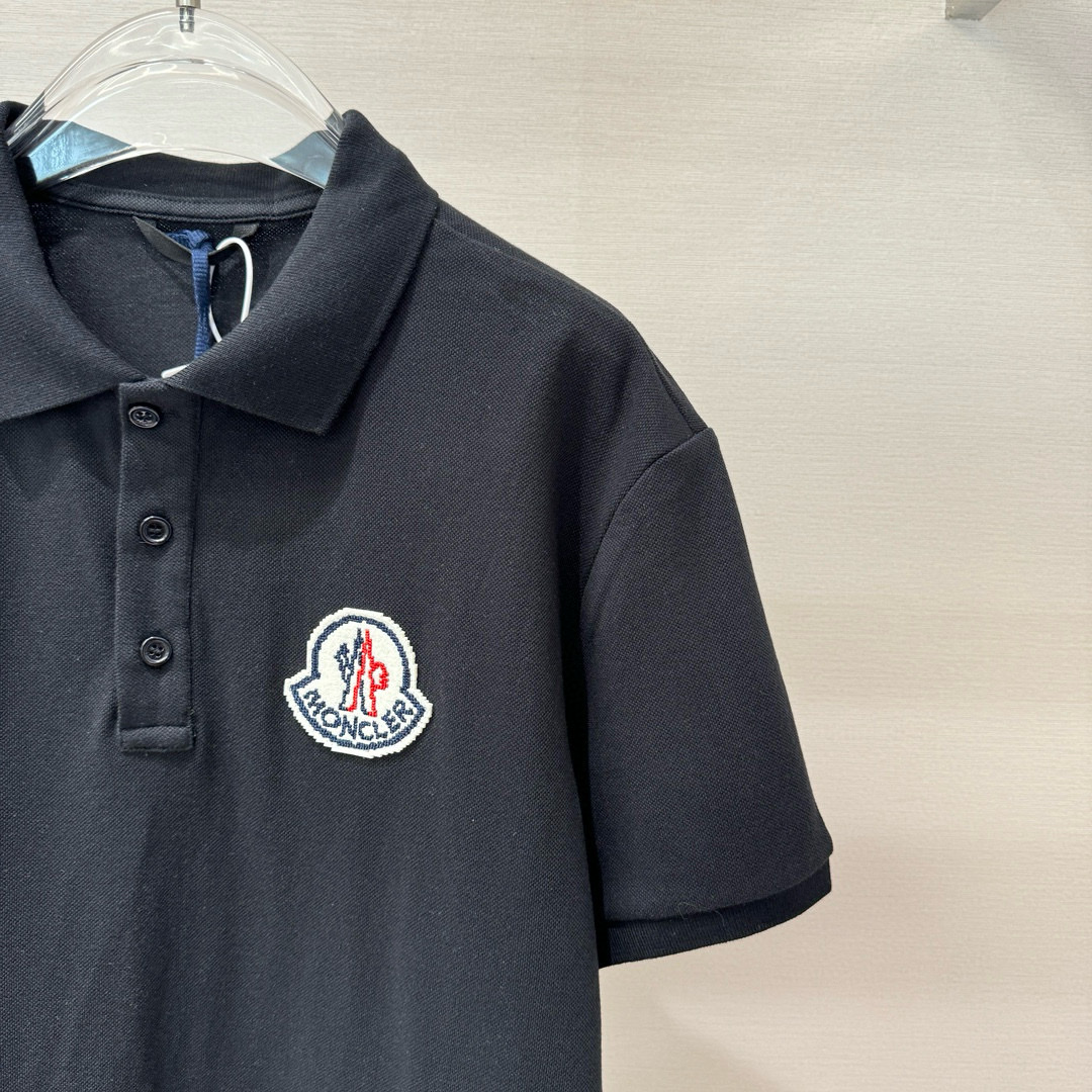 Áo polo Moncler M logo to thêu ngực Like Auth 1-1 on web VTN