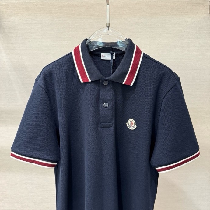 Áo polo Moncler M logo thêu tay phối kẻ sọc Đỏ Like Auth 1-1 on web VTN
