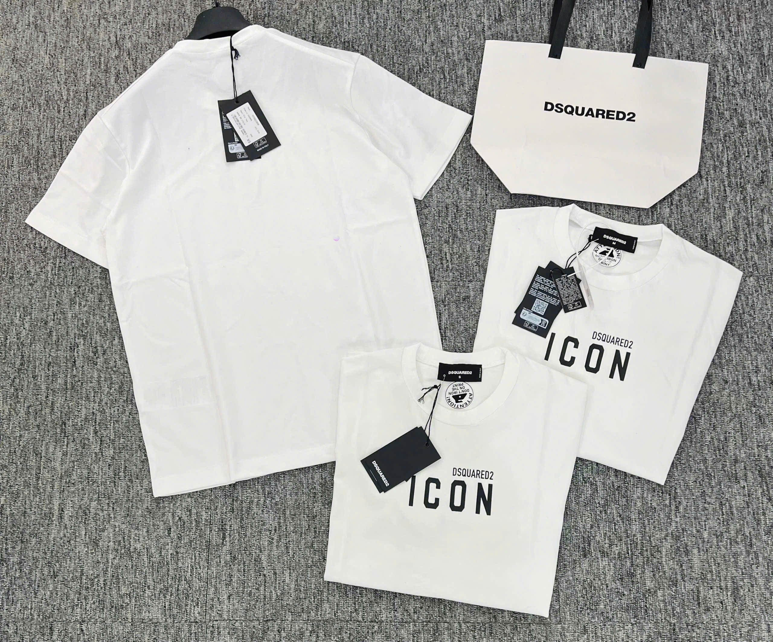 Áo phông T-shirt Dsquared2 DSQ2 Icon logo chữ thêu ngực basic Like Auth on web MK